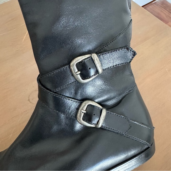 Saks Fifth Avenue Italian Leather Buckle Boots - Size 6.5 - Picture 3 of 8